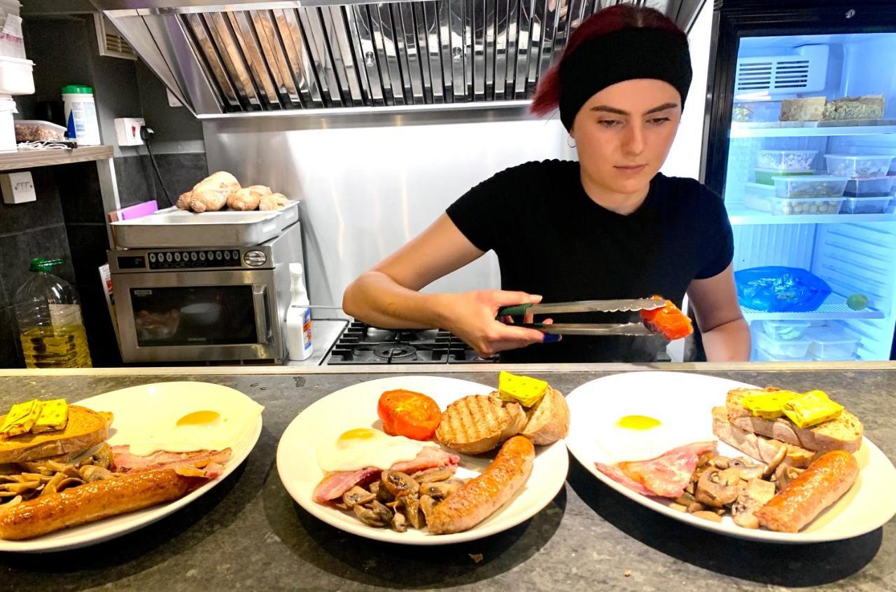 Blas At Fronlas Cafe - The Heart Of Newport Newport  Exteriér fotografie
