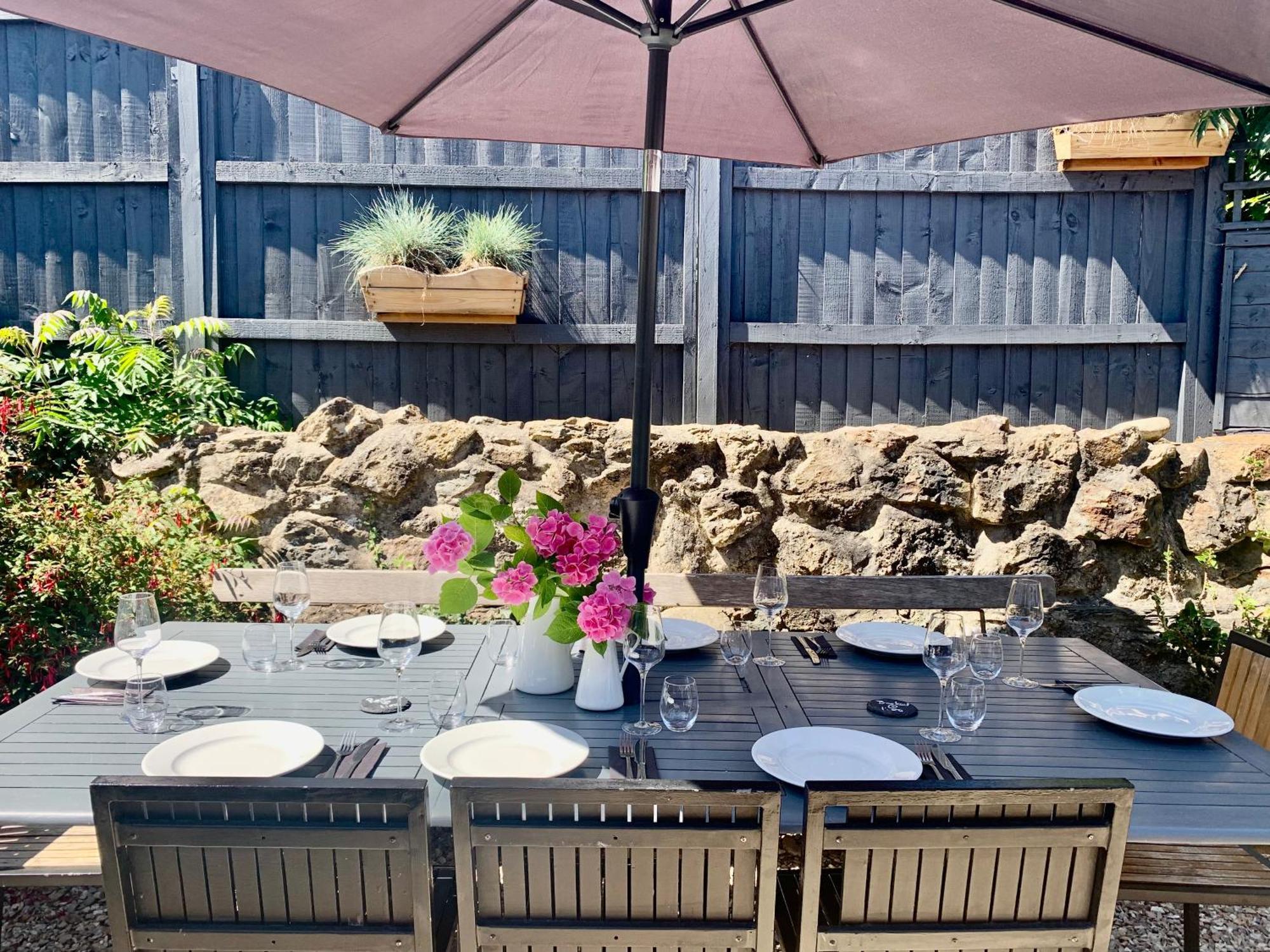 Blas At Fronlas Cafe - The Heart Of Newport Newport  Exteriér fotografie